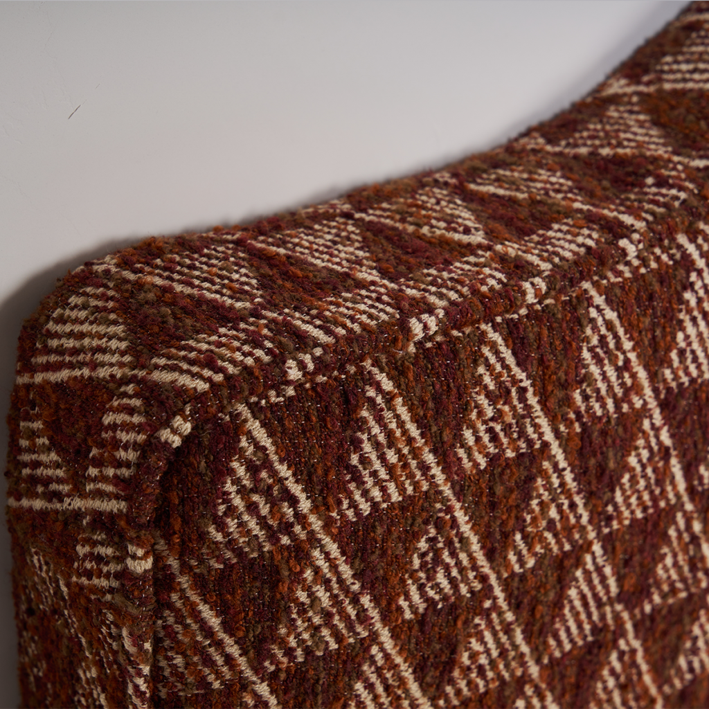 Pattern 04:Amber Pyramid Jacquard