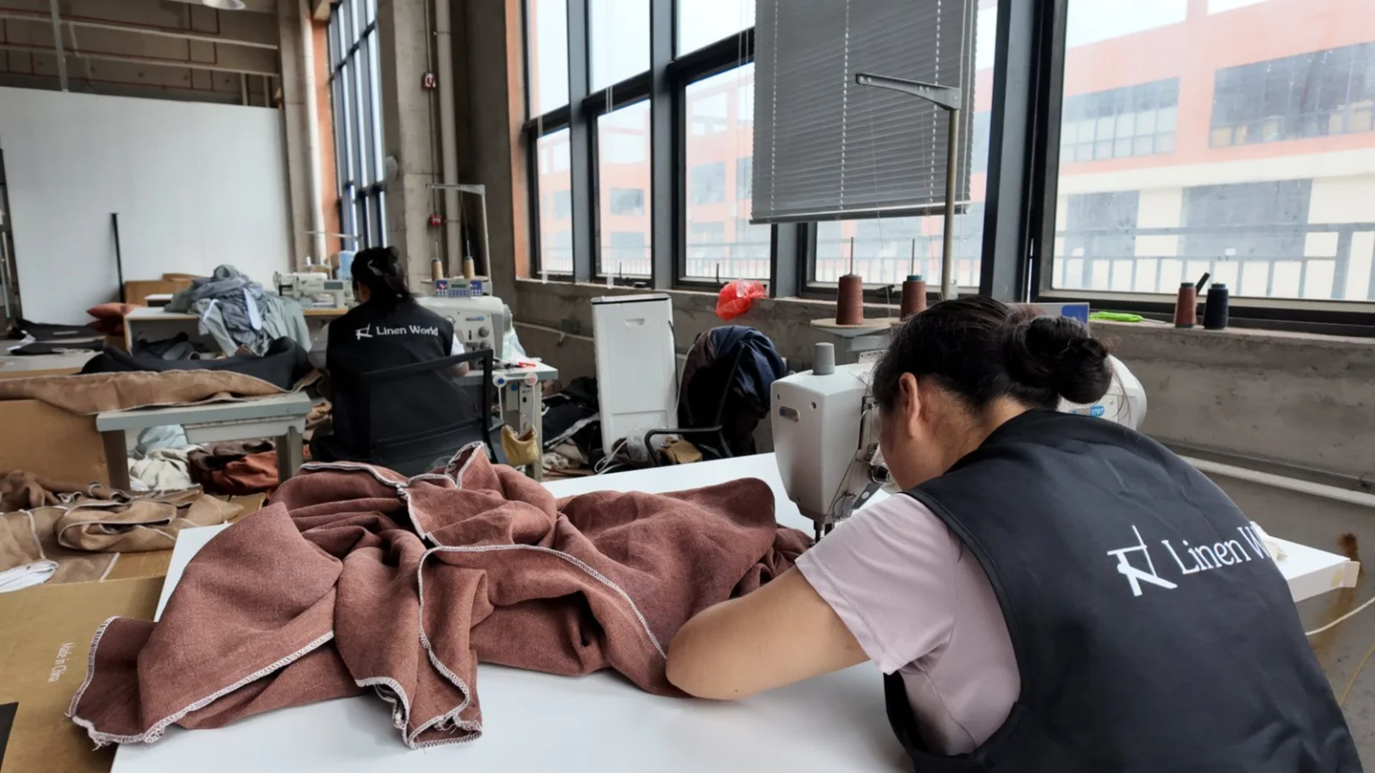 lienworldfactoryworkshop-2